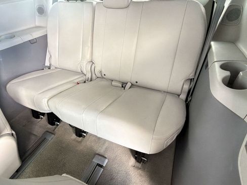 Used 2013 Toyota Sienna Limited w/ Premium Pkg FWD image 30