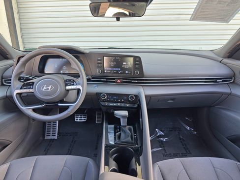 Used 2026 Hyundai Elantra SEL Sport Premium w/ Cargo Package FWD image 12