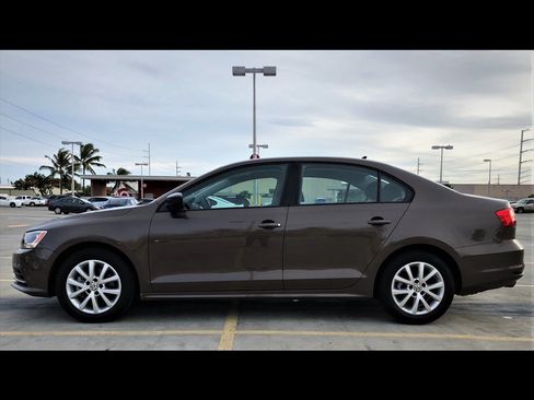 Used 2015 Volkswagen Jetta SE FWD image 8