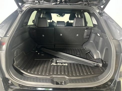 Used 2023 Toyota RAV4 XSE AWD/4WD image 10