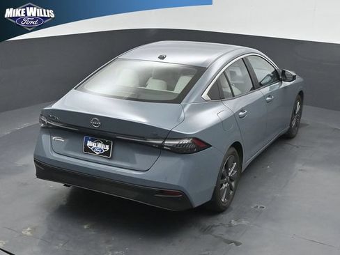 Used 2026 Nissan Sentra SL w/ Floor Mat Package FWD image 15