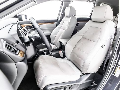 Used 2019 Honda CR-V Touring image 29