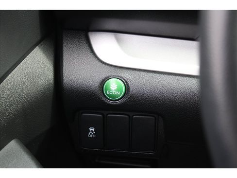 Used 2013 Honda CR-V LX image 16