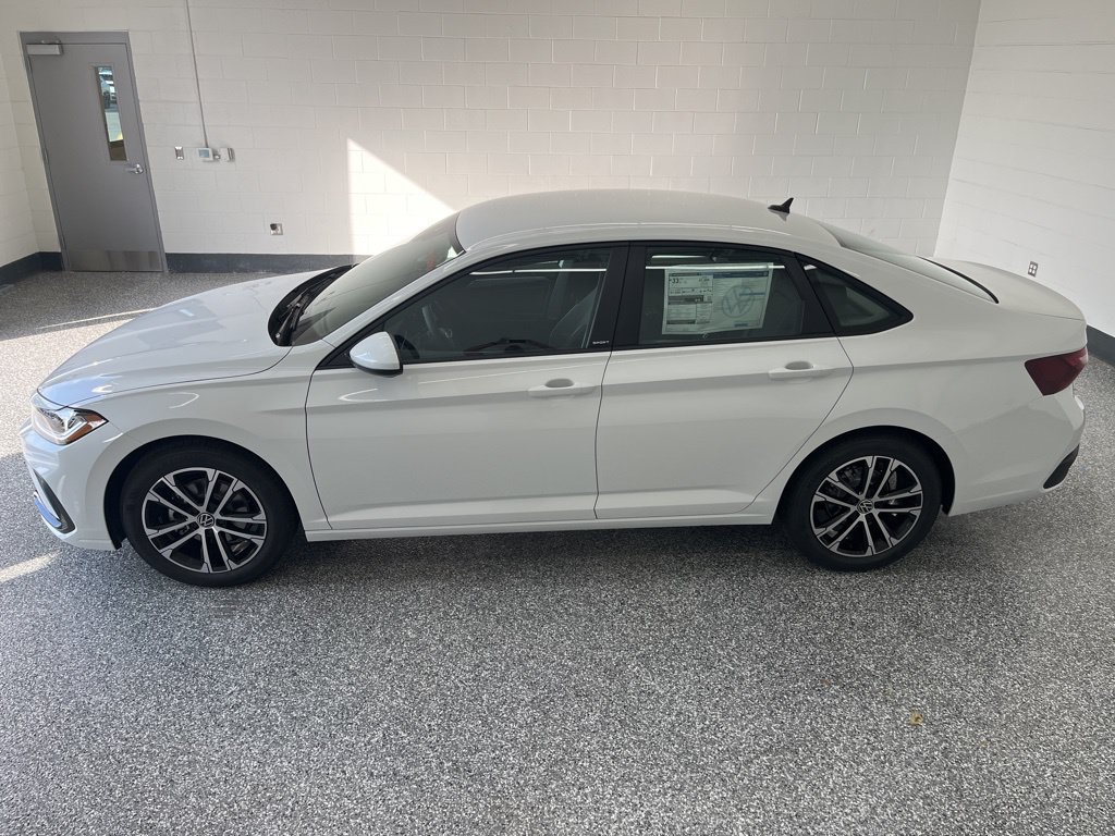 Certified 2026 Volkswagen Jetta Sport FWD image 2