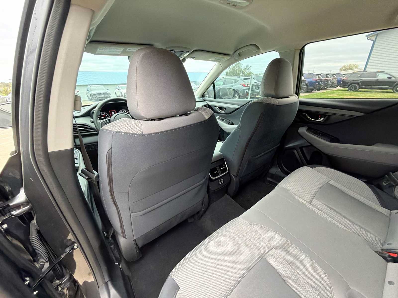 Certified 2025 Subaru Outback Premium AWD/4WD image 15