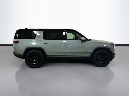 Used 2025 Rivian R1S Adventure image 8