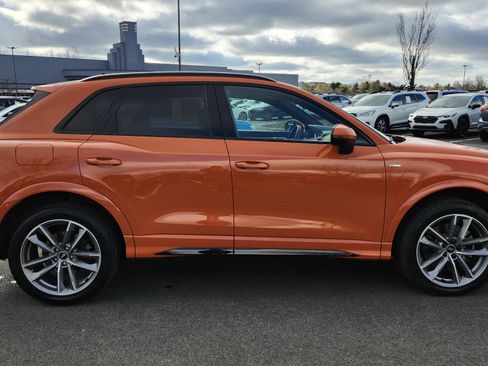 Used 2022 Audi Q3 2.0T Premium Plus w/ Premium Plus Package image 19