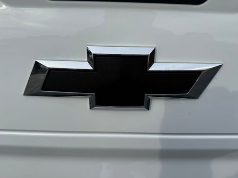 Used 2025 Chevrolet Silverado 1500 Custom w/ Turbomax Blackout Package image 7