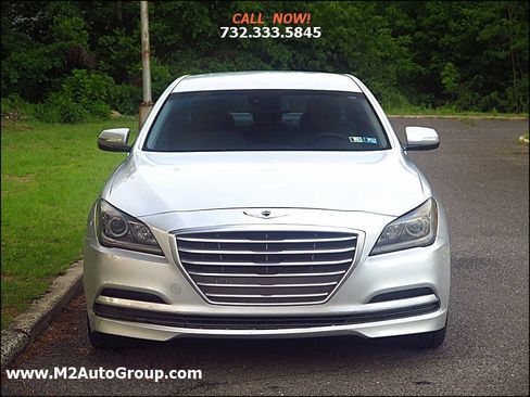 Used 2015 Hyundai Genesis 3.8 image 17