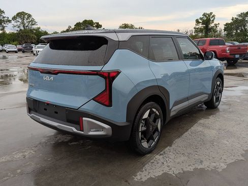 New 2027 Kia Seltos S FWD image 9