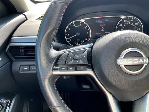 Used 2024 Nissan Altima 2.5 SR AWD/4WD image 22