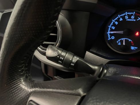 Used 2017 Toyota Tacoma TRD Sport w/ Tow Package (A/T) AWD/4WD image 21