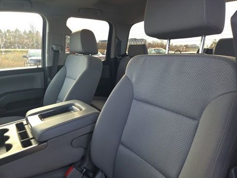 Used 2018 Chevrolet Silverado 1500 Custom w/ Custom Value Package image 18