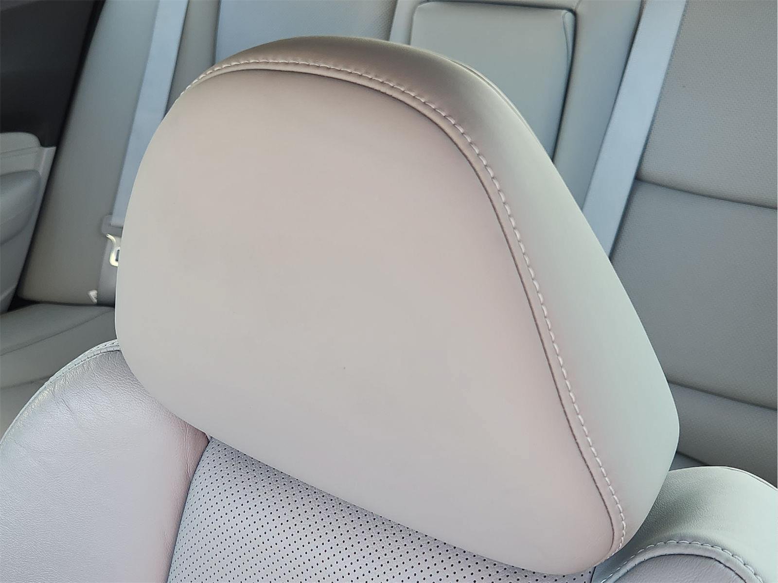 Used 2020 Acura TLX w/ Technology Package FWD image 15