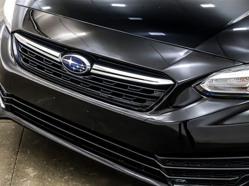 Used 2020 Subaru Impreza 2.0i Limited image 14