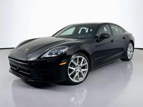 Certified 2025 Porsche Panamera 4 image 1