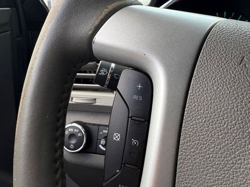 Used 2011 Chevrolet Traverse LT w/ Personal Connectivity Package AWD/4WD image 24