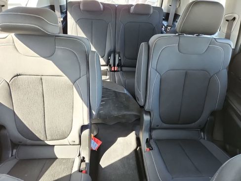 Certified 2021 Jeep Grand Cherokee L Laredo w/ Luxury Tech Group I image 20