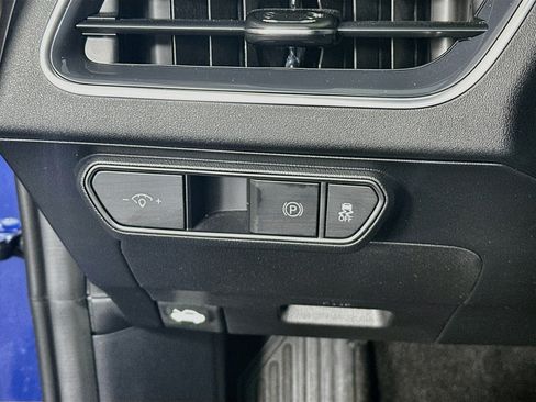 Used 2025 Kia K4 EX FWD image 17