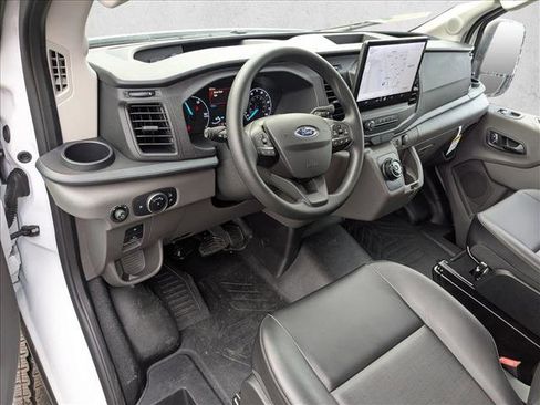 New 2025 Ford E-Transit 148 High Roof Extended w/ Load Area Protection Package RWD image 3