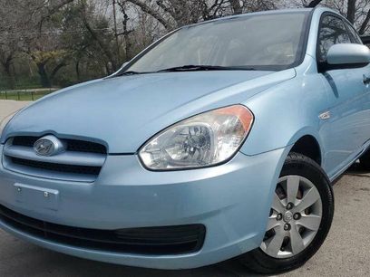 Used 2010 Hyundai Accent GS w/ Premium Pkg 3