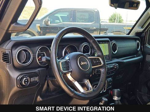 Used 2020 Jeep Gladiator Overland AWD/4WD image 13