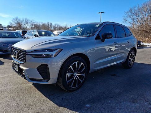 Certified 2024 Volvo XC60 B5 Ultimate image 3