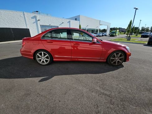 Used 2014 Mercedes-Benz C 300 4MATIC Sedan image 2