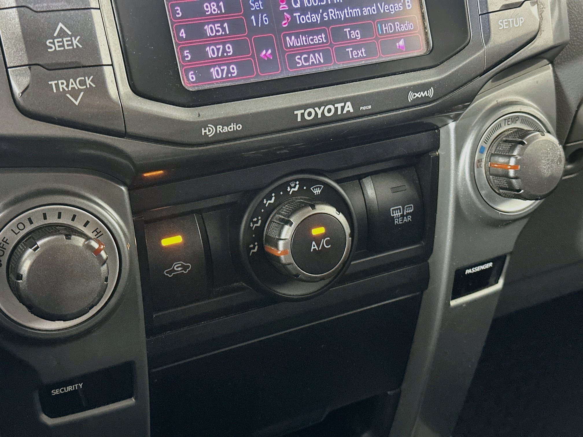 Used 2012 Toyota 4Runner Trail AWD/4WD image 22