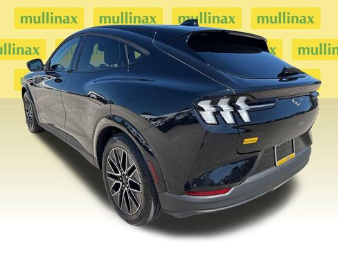 Certified 2025 Ford Mustang Mach-E Premium RWD image 9