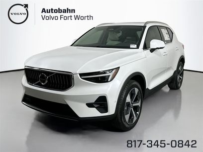 New 2025 Volvo XC40 B5 Plus w/ Protection Package Premier