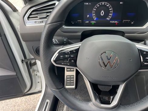Used 2022 Volkswagen Tiguan SE R-Line AWD/4WD image 21
