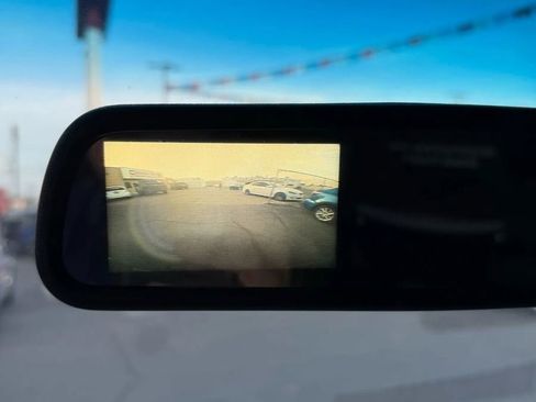 Used 2017 Chevrolet Express 2500 image 10