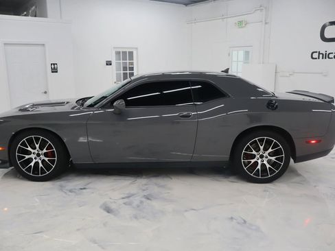 Used 2019 Dodge Challenger R/T Scat Pack RWD image 4