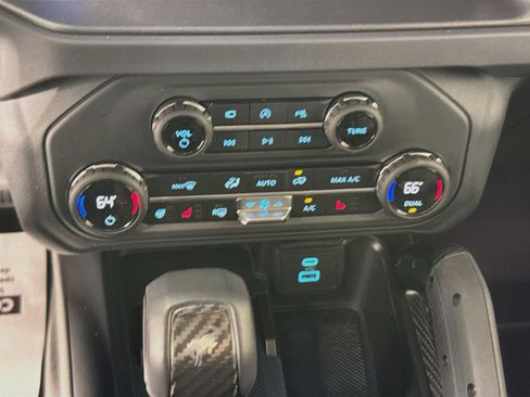 Used 2025 Ford Bronco Raptor AWD/4WD image 17