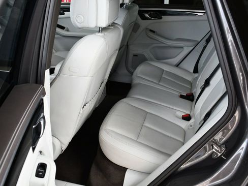 Used 2017 Porsche Macan S image 15