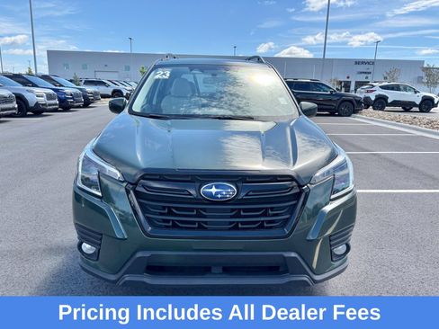 Used 2023 Subaru Forester Premium AWD/4WD image 2