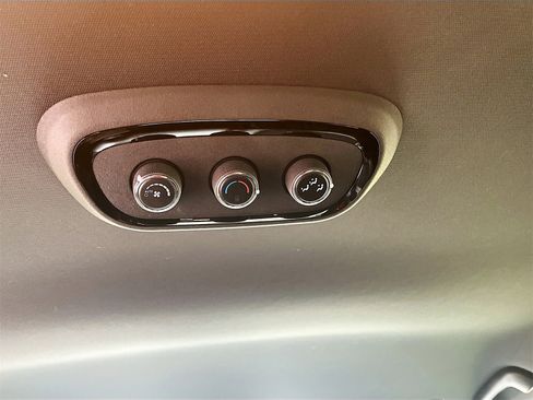 Used 2022 Dodge Durango GT image 23