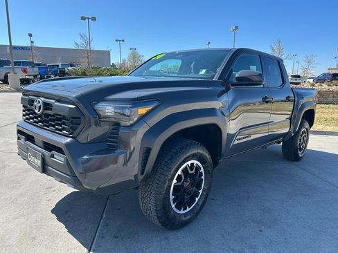 Used 2024 Toyota Tacoma TRD Off-Road AWD/4WD image 3