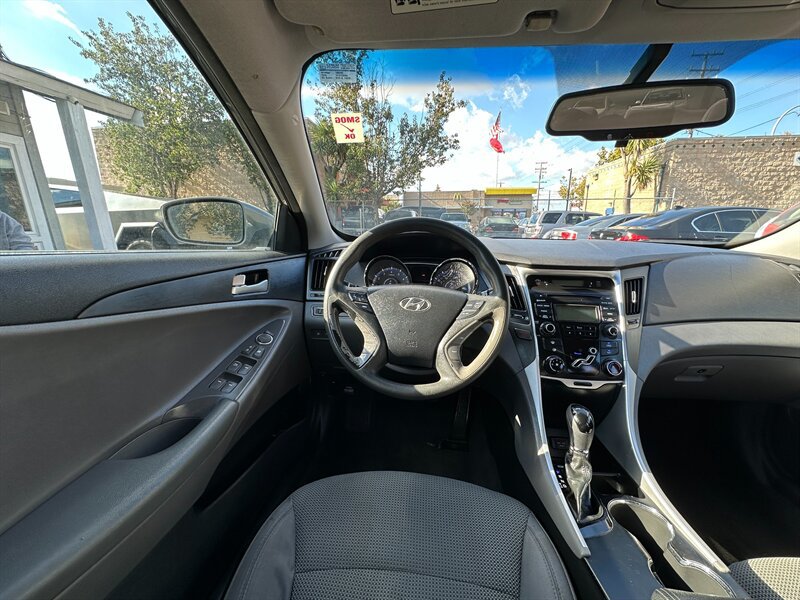 Used 2013 Hyundai Sonata GLS FWD image 16