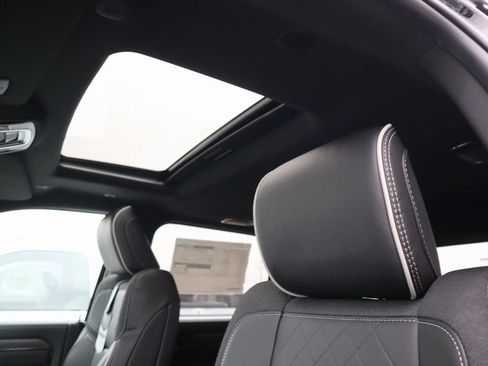 New 2026 RAM 2500 Limited image 15