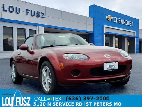 Used 2006 MAZDA MX-5 Miata RWD image 1