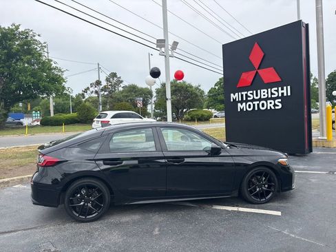 Used 2025 Honda Civic Sport image 2