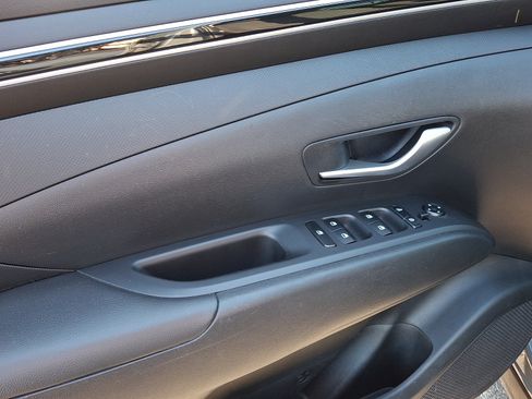 Certified 2024 Hyundai Tucson SEL FWD image 13