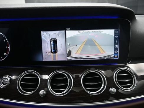 Used 2019 Mercedes-Benz E 450 4MATIC Sedan image 12