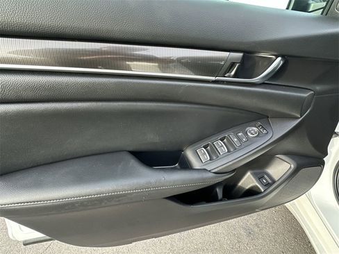 Used 2022 Honda Accord Sport image 21