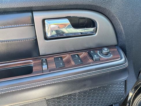 Used 2017 Ford Expedition Platinum AWD/4WD image 25