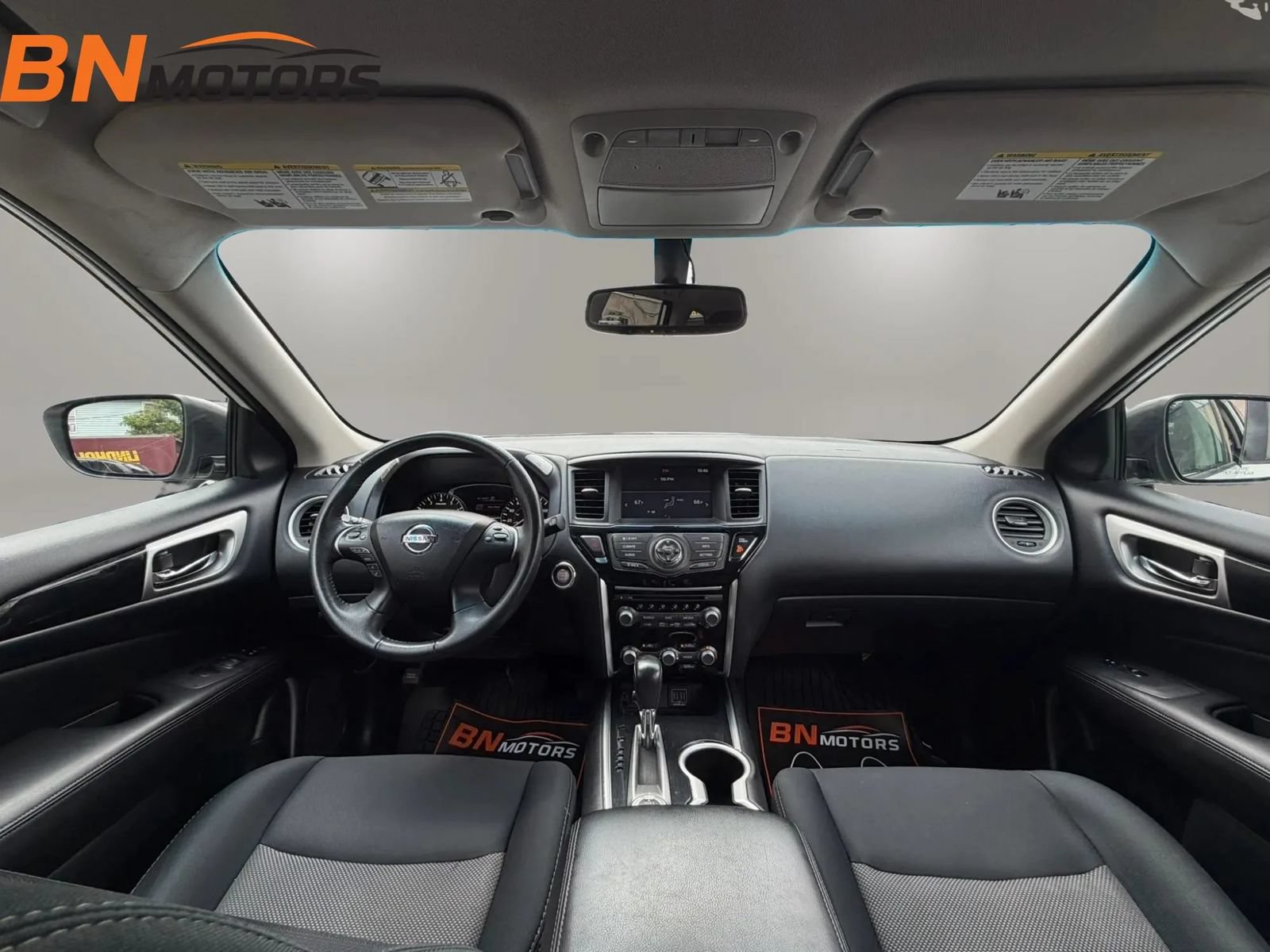 Used 2018 Nissan Pathfinder SV AWD/4WD image 18