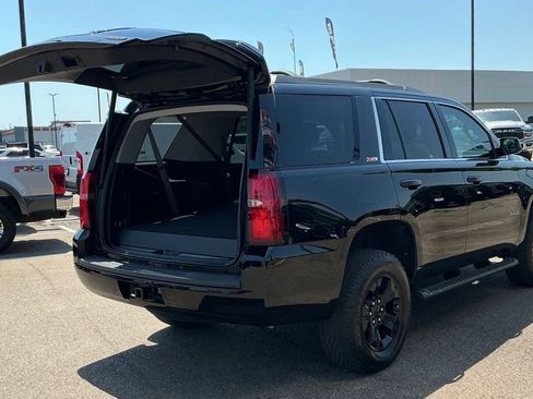 Used 2017 Chevrolet Tahoe LT w/ Z71 Midnight Edition AWD/4WD image 27