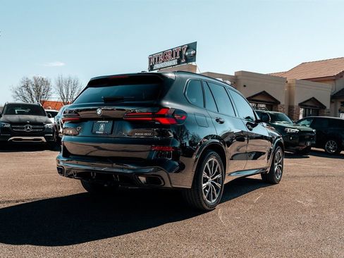 Used 2026 BMW X5 xDrive40i w/ M Sport Package image 7